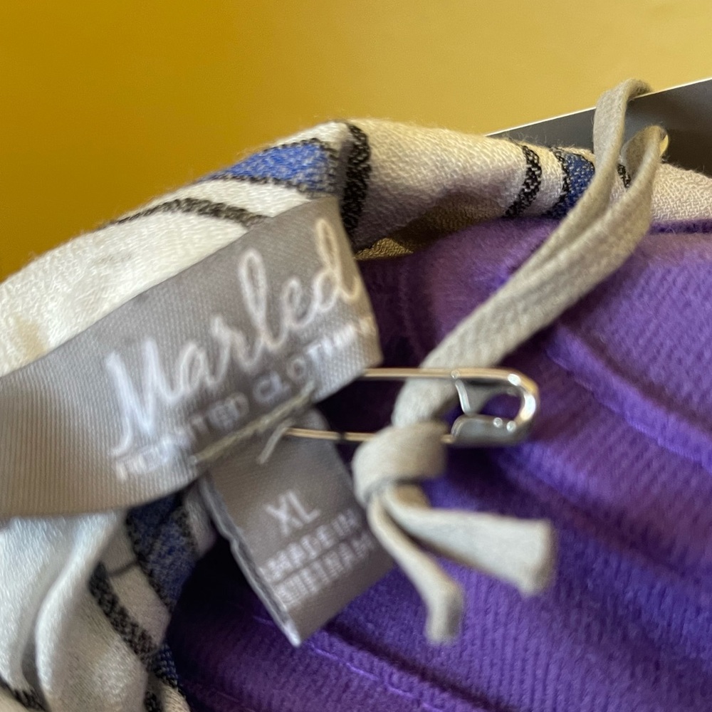 Top - Picture 3 of 4